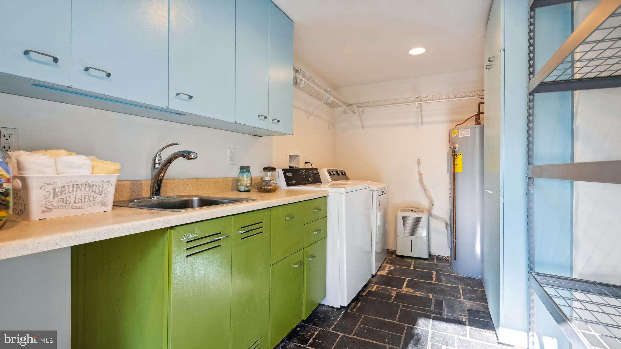 7302 Rippon Road Alexandria, VA 22307 - Photo 35 of 45