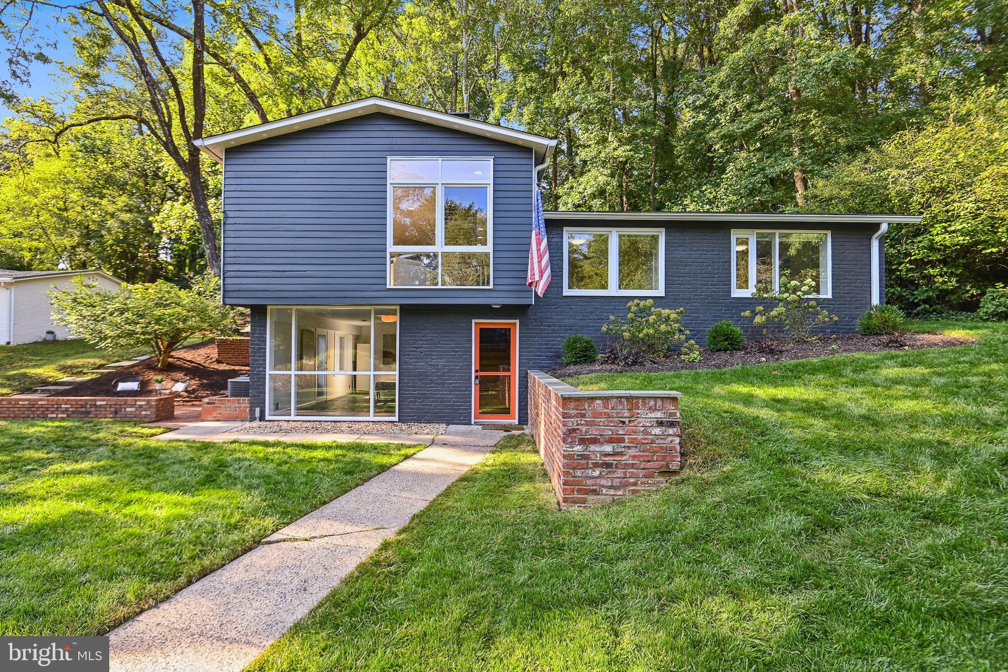 7302 Rippon Road Alexandria, VA 22307 - Photo 5 of 45