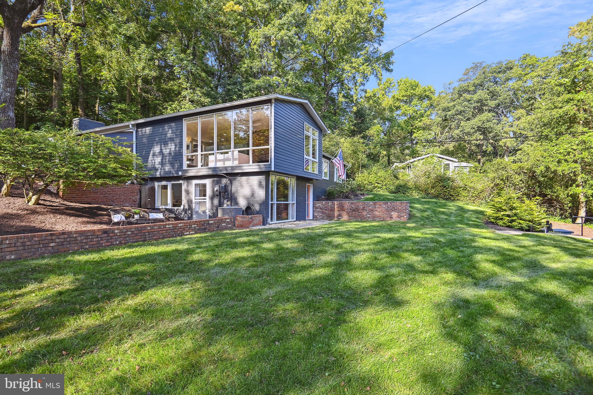 7302 Rippon Road Alexandria, VA 22307 - Photo 8 of 45
