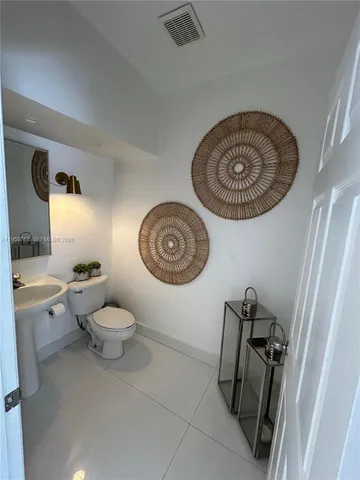 a view of washer and dryer