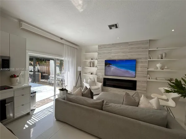 $5,600 | 14146 Southwest 31st Street, Unit 14146, Miramar, FL 33027