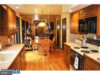 62 Warden Road Doylestown, PA 18901 - Photo 2 of 12 Kitchen