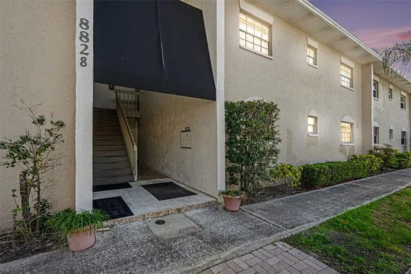 $2,150 | 8828 Bay Pointe Drive, Unit 104, Tampa, FL 33615