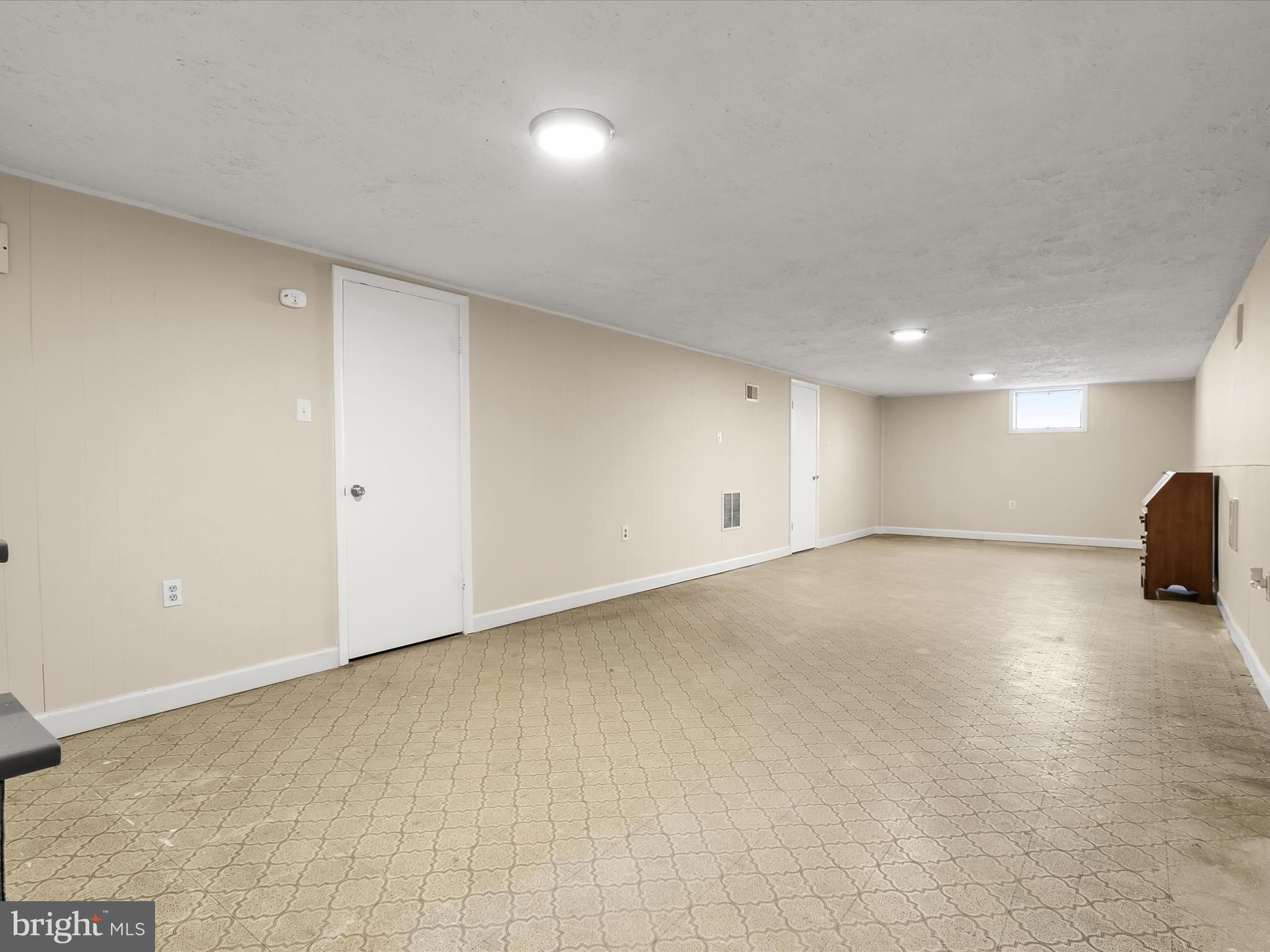 6908 Elbrook Road Hyattsville, MD 20784 - Photo 25 of 39 Family Room