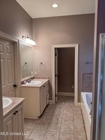 $269,900 | 322 Red Cedar Drive, Brandon, MS 39047