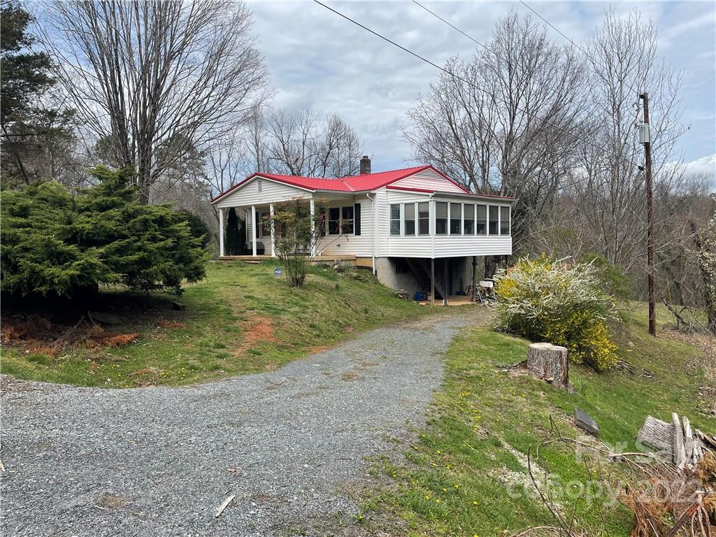 707 Beaver Creek Road Marion, NC 28752 - Photo 1 of 29 Gallery Image 1