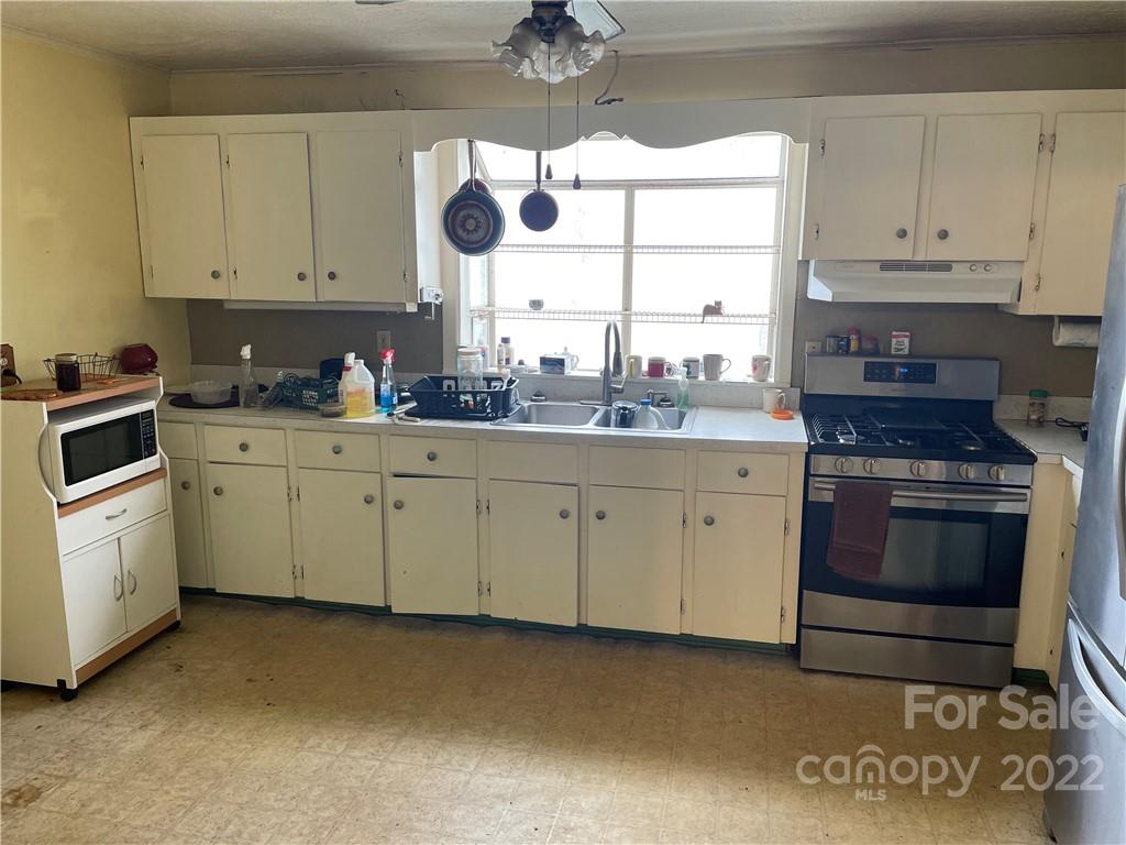 707 Beaver Creek Road Marion, NC 28752 - Photo 19 of 29 Gallery Image 19