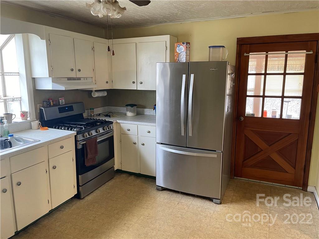 707 Beaver Creek Road Marion, NC 28752 - Photo 20 of 29 Gallery Image 20