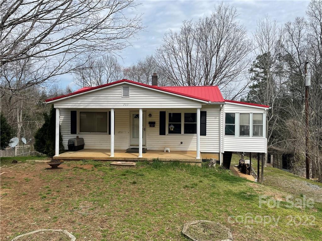 707 Beaver Creek Road Marion, NC 28752 - Photo 2 of 29 Gallery Image 2