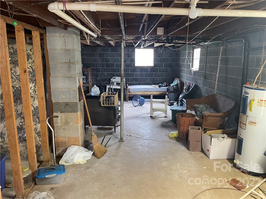 707 Beaver Creek Road Marion, NC 28752 - Photo 27 of 29 Gallery Image 27