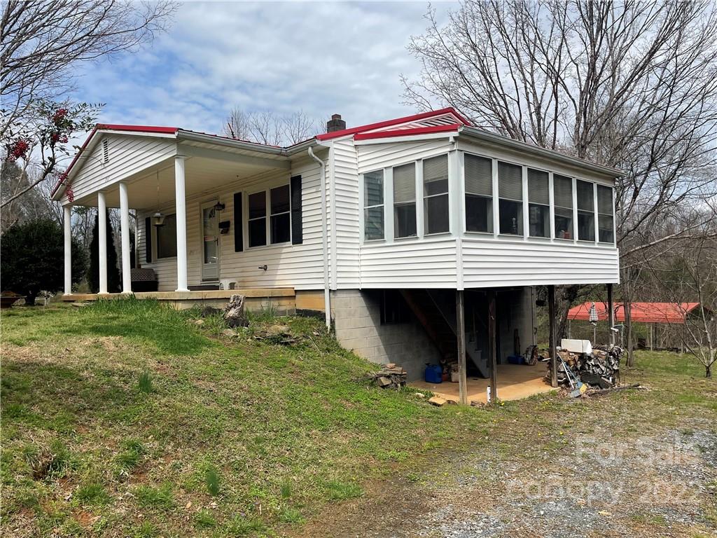 707 Beaver Creek Road Marion, NC 28752 - Photo 3 of 29 Gallery Image 3