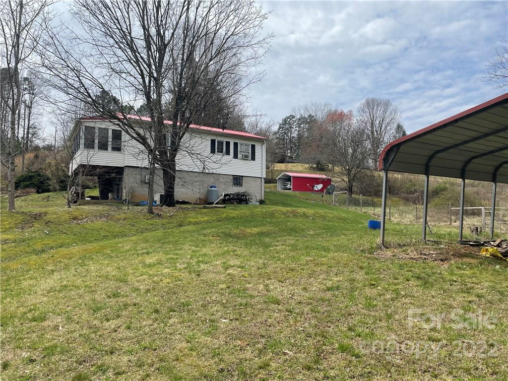 707 Beaver Creek Road Marion, NC 28752 - Photo 9 of 29 Gallery Image 9