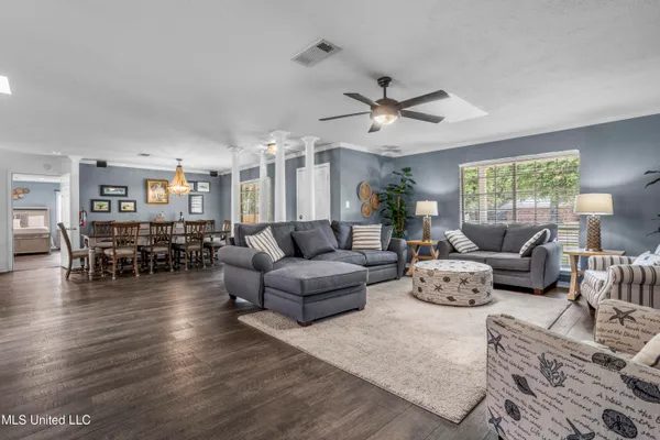 $425,000 | 10 Wenmar Avenue, Pass Christian, MS 39571