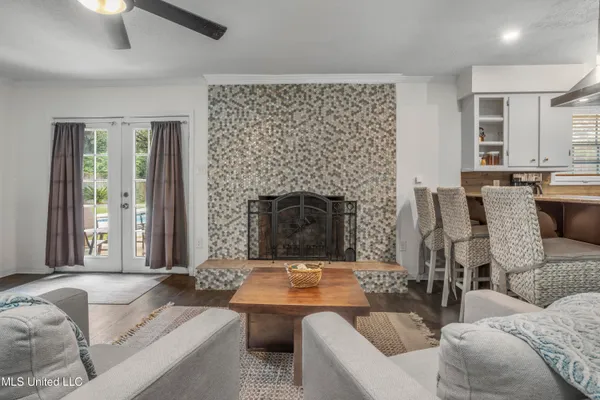 $425,000 | 10 Wenmar Avenue, Pass Christian, MS 39571