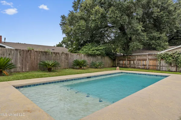 $425,000 | 10 Wenmar Avenue, Pass Christian, MS 39571