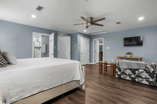 $425,000 | 10 Wenmar Avenue, Pass Christian, MS 39571