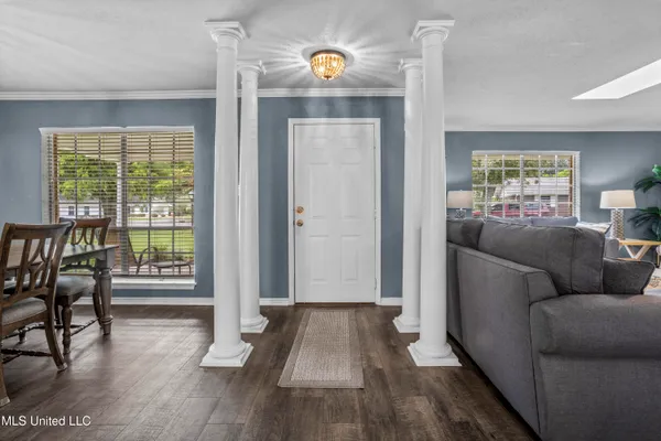 $425,000 | 10 Wenmar Avenue, Pass Christian, MS 39571