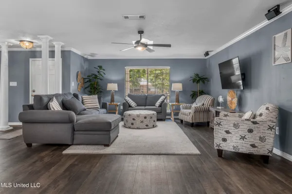 $425,000 | 10 Wenmar Avenue, Pass Christian, MS 39571