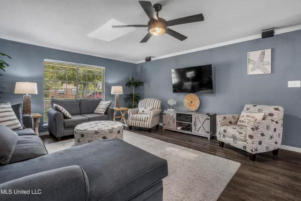 $425,000 | 10 Wenmar Avenue, Pass Christian, MS 39571