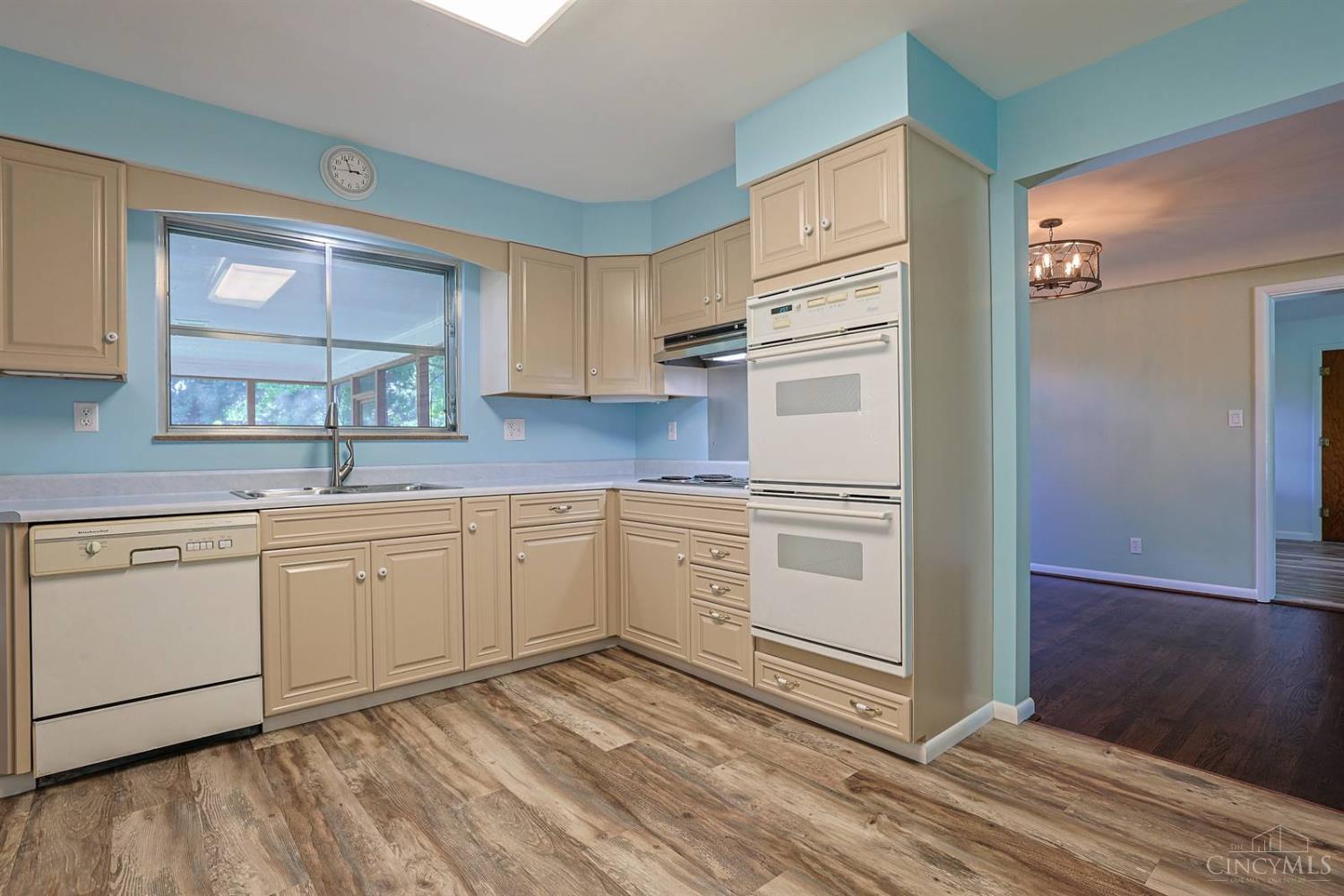 543 Compton Road Cincinnati, OH 45215 - Photo 15 of 39 Gallery Image 15