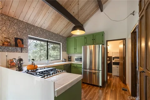 $485,000 | 26645 Lake Forest Drive, Twin Peaks, CA 92391