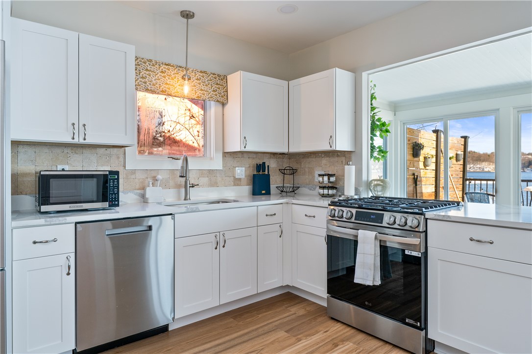 1350 Bay Shore Boulevard Irondequoit, NY 14609 - Photo 8 of 47