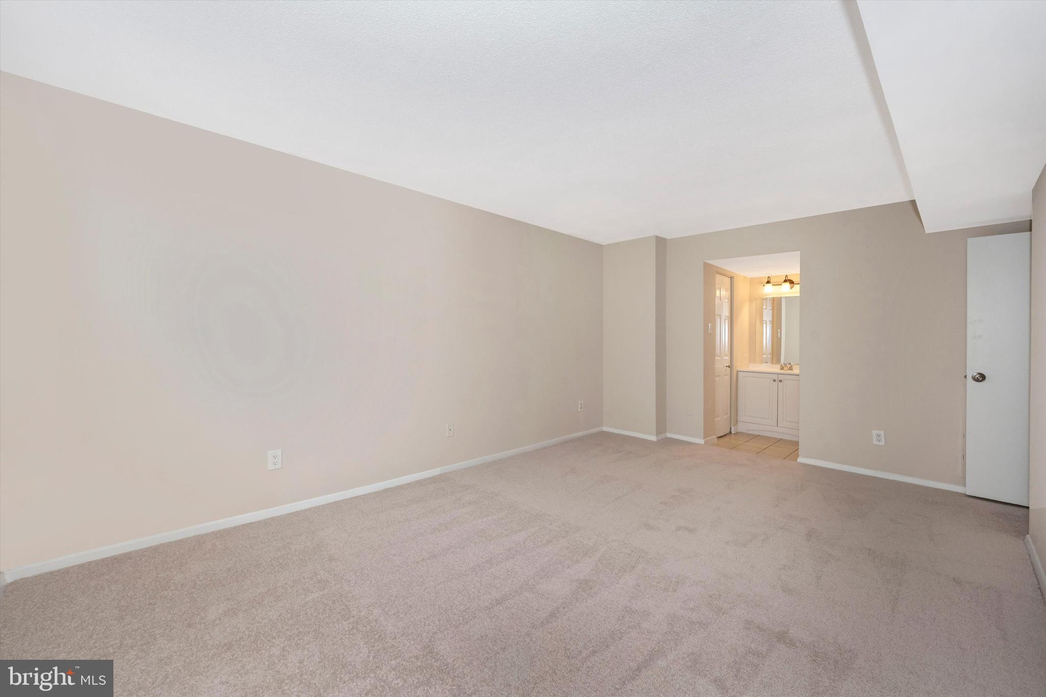1836 Metzerott Road, Unit 920 Adelphi, MD 20783 - Photo 24 of 35