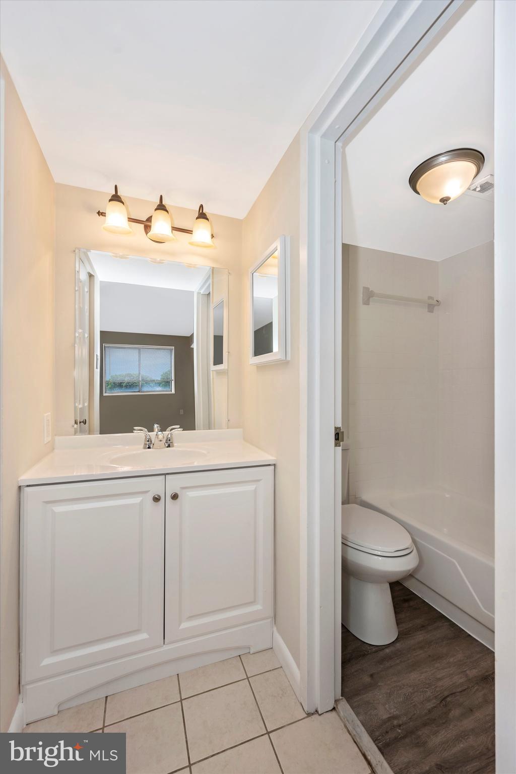 1836 Metzerott Road, Unit 920 Adelphi, MD 20783 - Photo 25 of 35