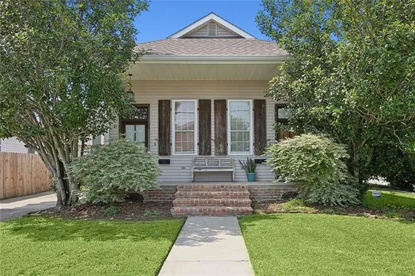 $1,800 | 402 Polk Street, New Orleans, LA 70124