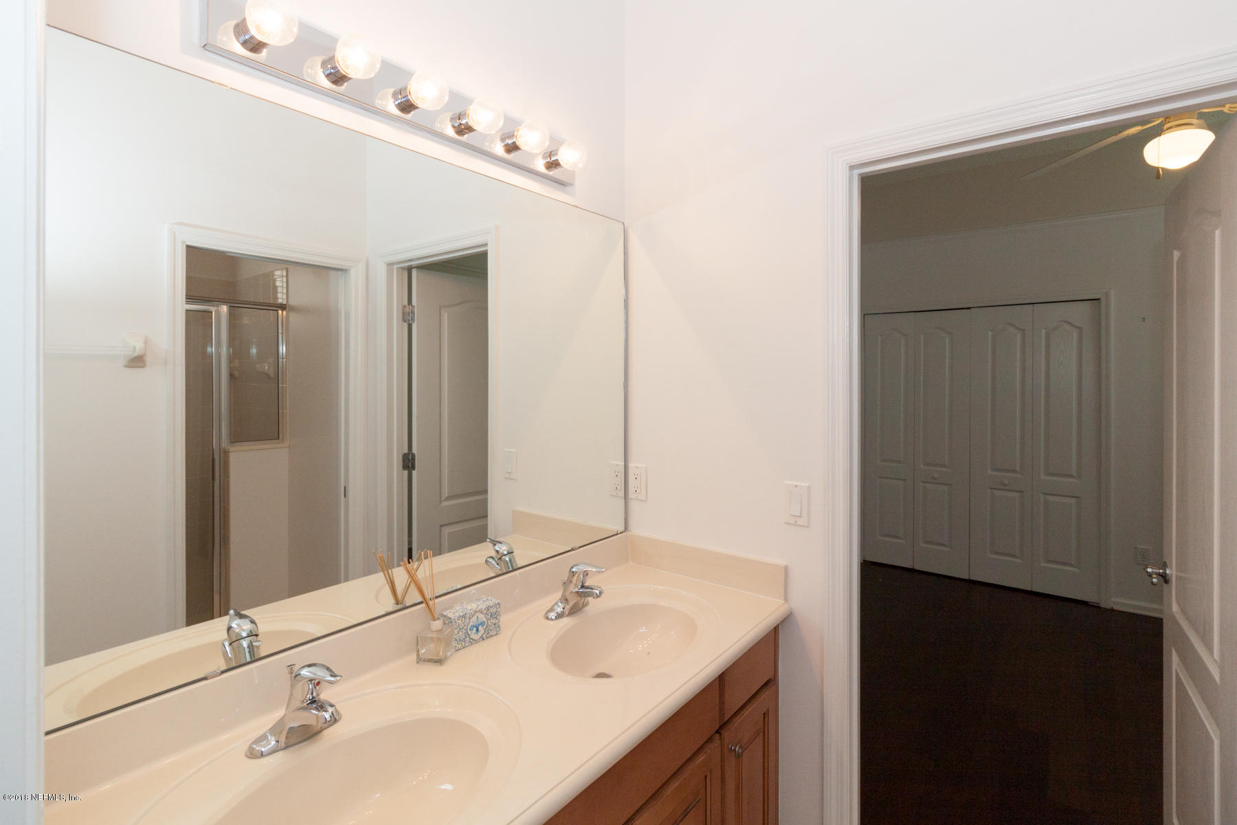6007 Wakulla Springs Road Jacksonville, FL 32258 - Photo 49 of 56 Jack & Jill Bath