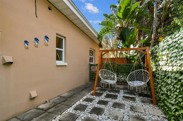 $465,000 | 226 Maple Avenue, Palm Harbor, FL 34684