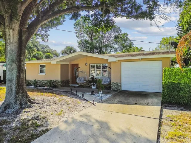 $465,000 | 226 Maple Avenue, Palm Harbor, FL 34684