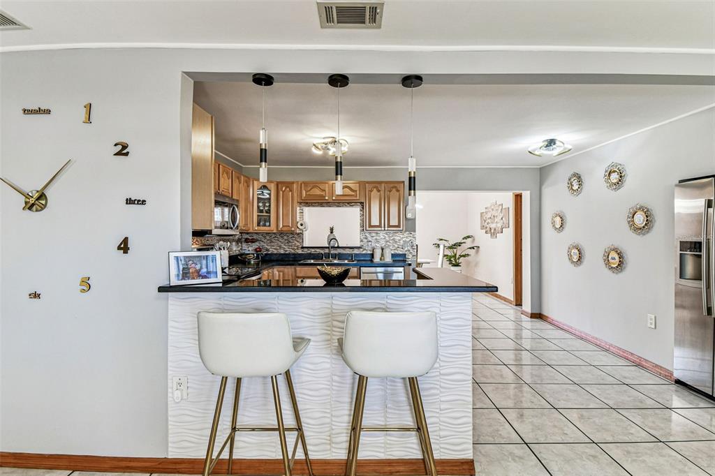 226 Maple Avenue Palm Harbor, FL 34684 - Photo 10 of 79