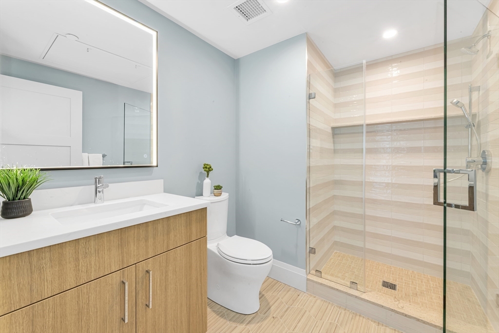 34 Oak Street, Unit 204 Boston, MA 02136 - Photo 12 of 27