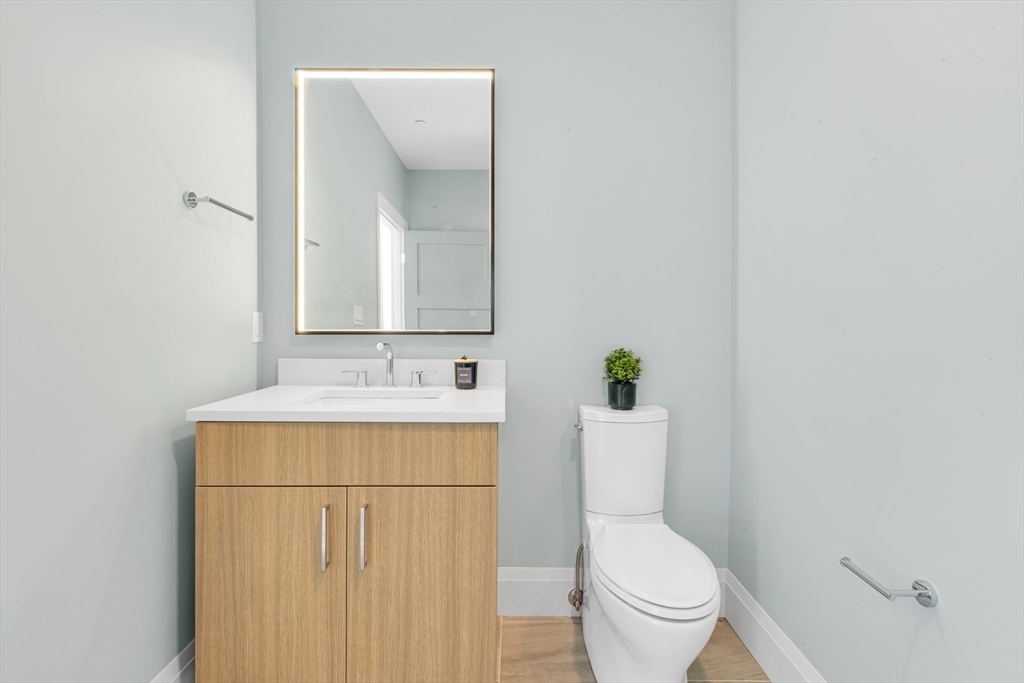34 Oak Street, Unit 204 Boston, MA 02136 - Photo 19 of 27