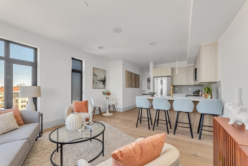 34 Oak Street, Unit 204 Boston, MA 02136 - Photo 3 of 27