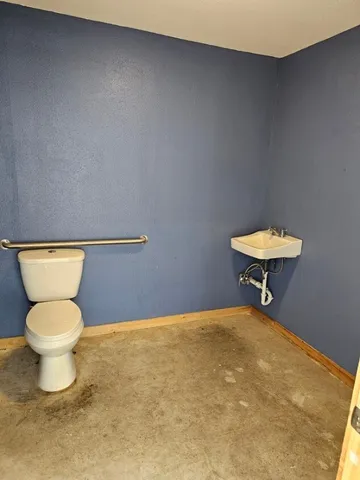 $1,850 | 4819 R O Drive, Unit 201, Spicewood, TX 78669