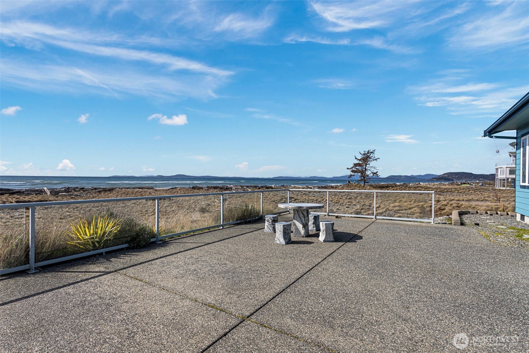 913 East Riley Road Oak Harbor, WA 98277 - Photo 21 of 35