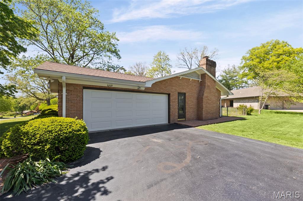 6209 Heritage Station Road Belleville, IL 62223 - Photo 4 of 50