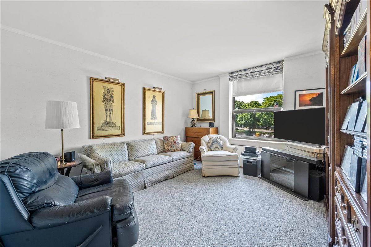 1500 Sheridan Road, Unit 2I Wilmette, IL 60091 - Photo 15 of 29
