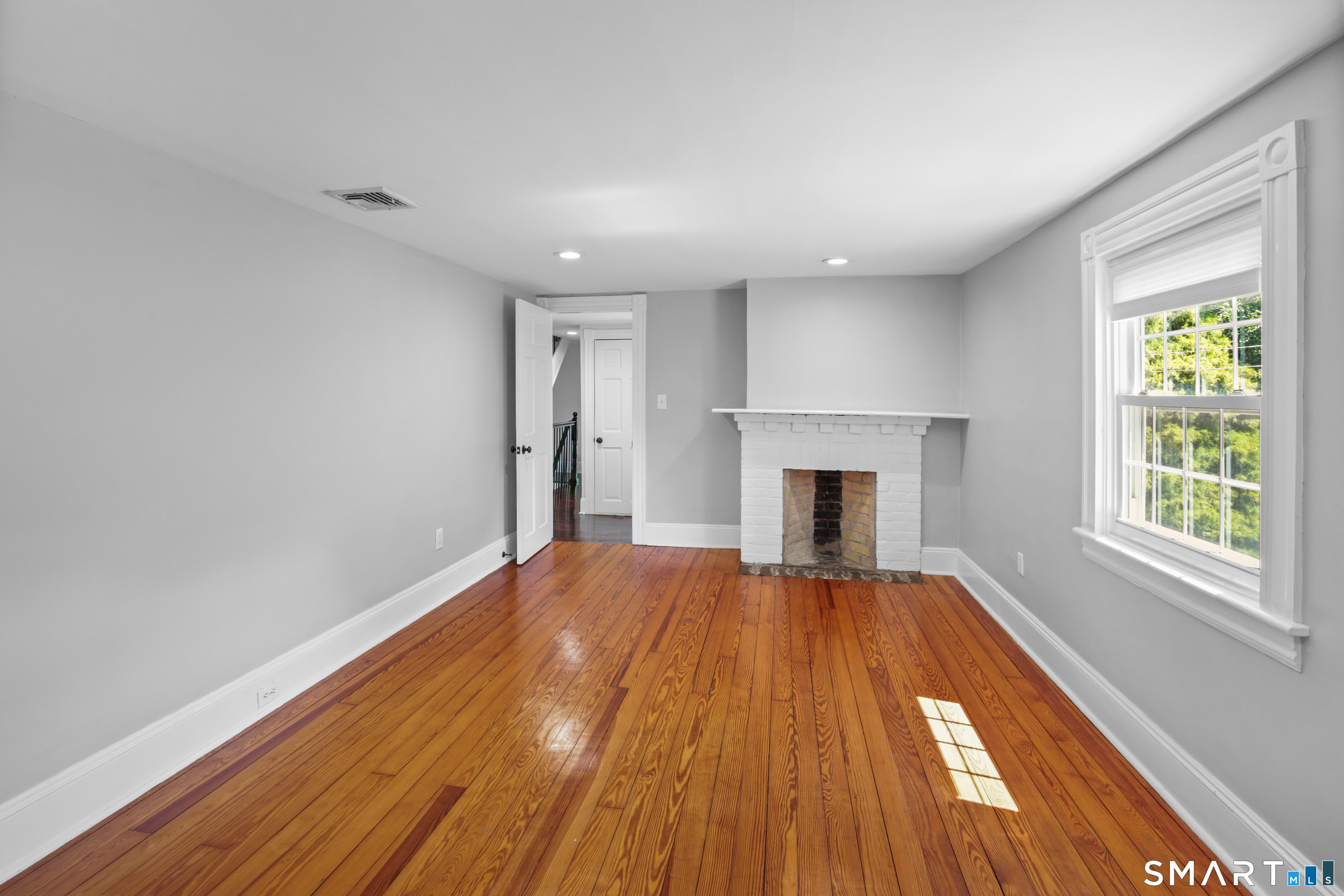 4 Wake Robin Road Westport, CT 06880 - Photo 18 of 27