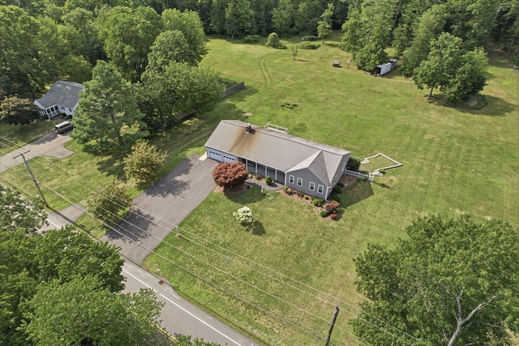 361 County Road Hanson, MA 02341 - Photo 6 of 42 Gallery Image 6