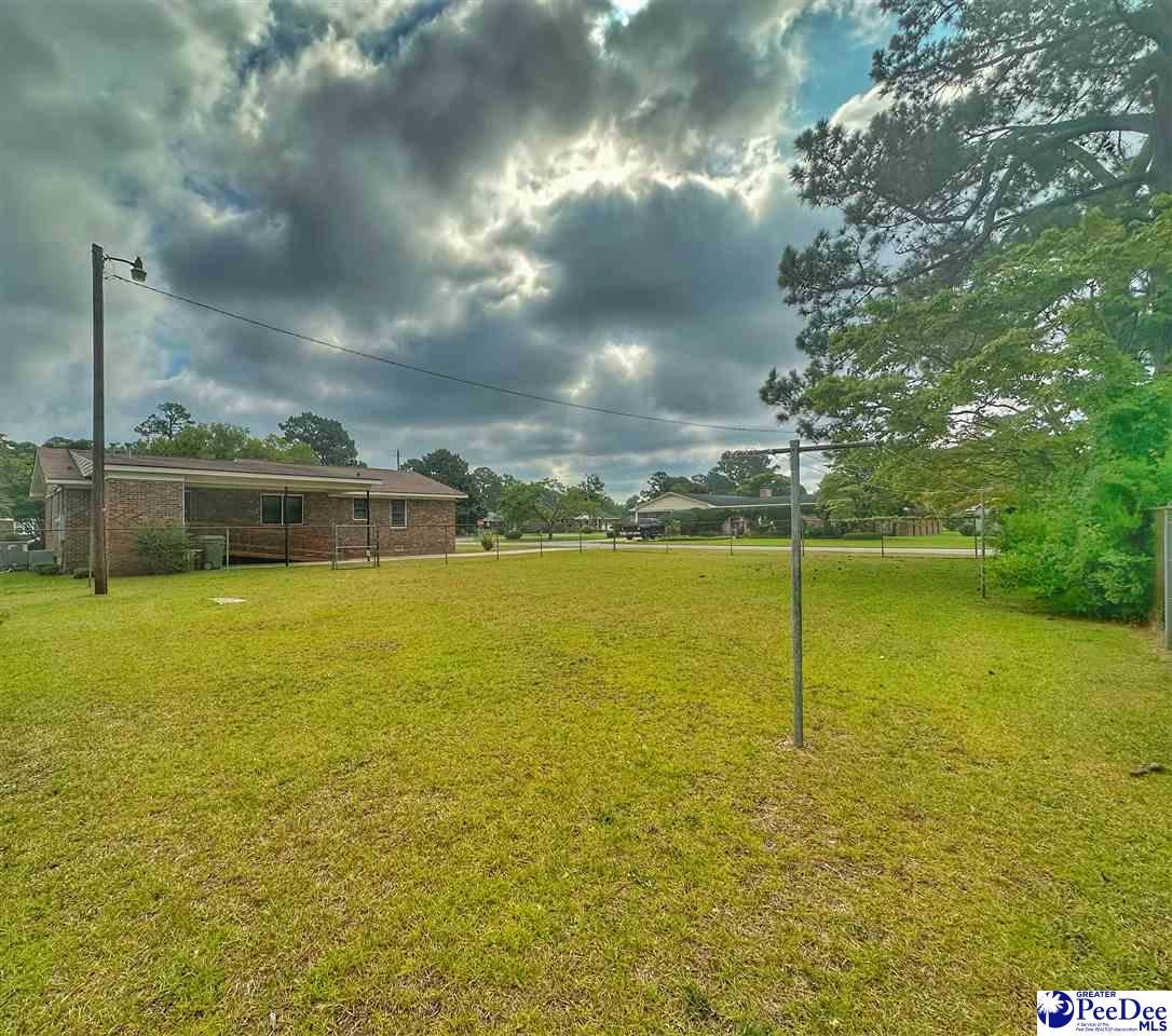 910 East Madison Street Dillon, SC 29536 - Photo 16 of 51 Gallery Image 16