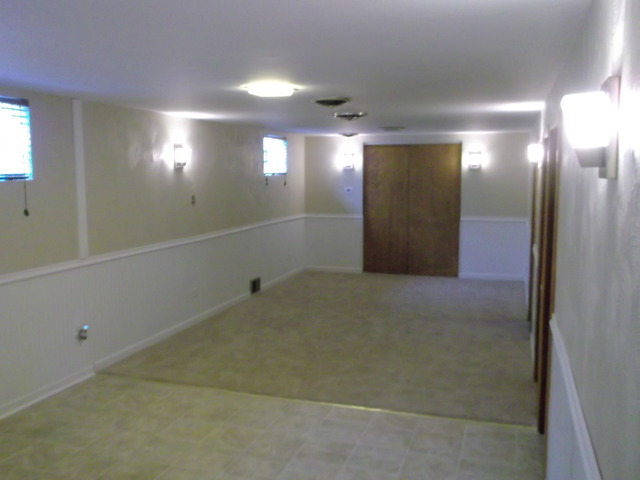 10854 Major Avenue Chicago Ridge, IL 60415 - Photo 15 of 24 a view of an empty room
