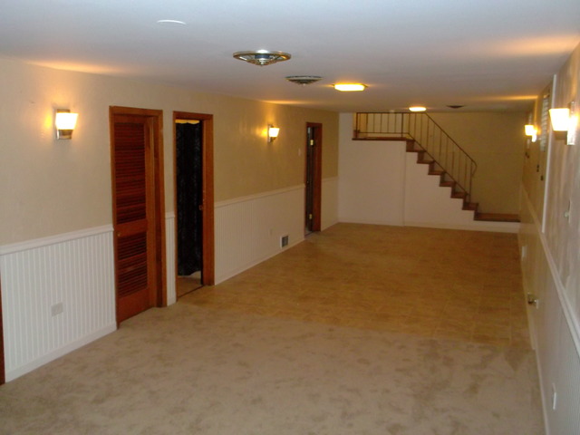 10854 Major Avenue Chicago Ridge, IL 60415 - Photo 16 of 24 a view of an empty room