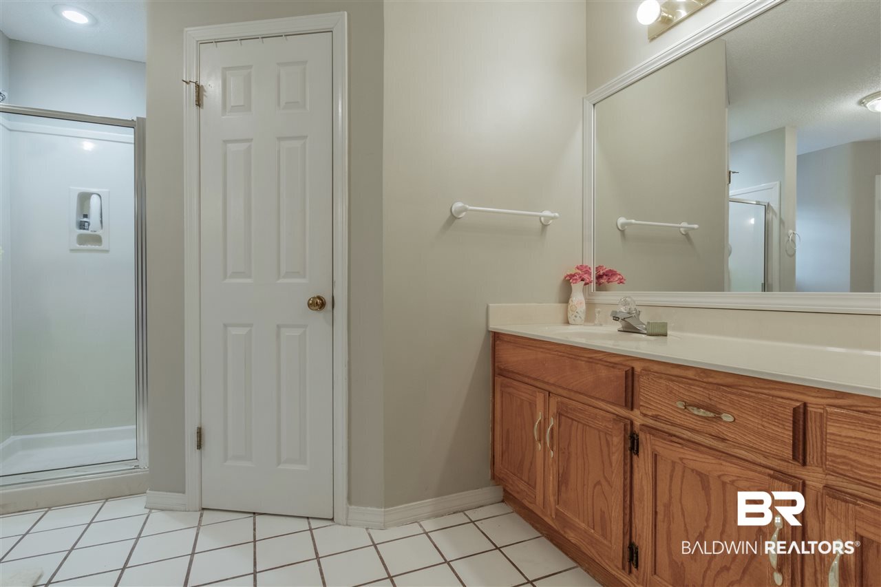 7311 Cheryl Court Mobile, AL 36695 - Photo 37 of 46 Master Bathroom