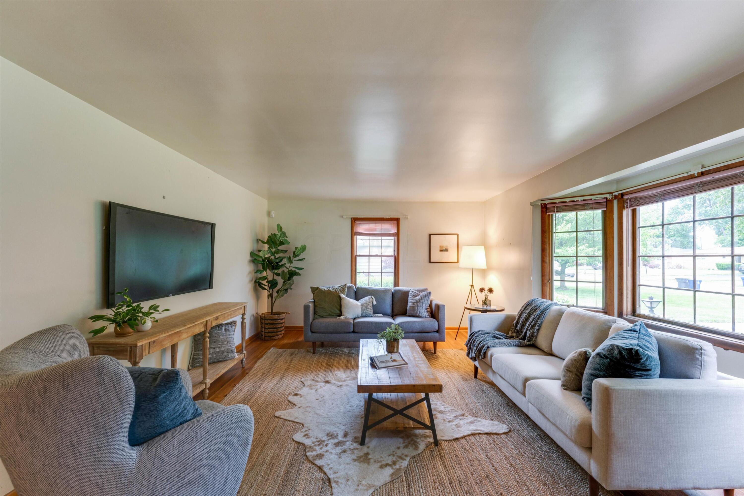 652 Bernhard Road Columbus, OH 43213 - Photo 8 of 53 14-dsc03076-dsc03078