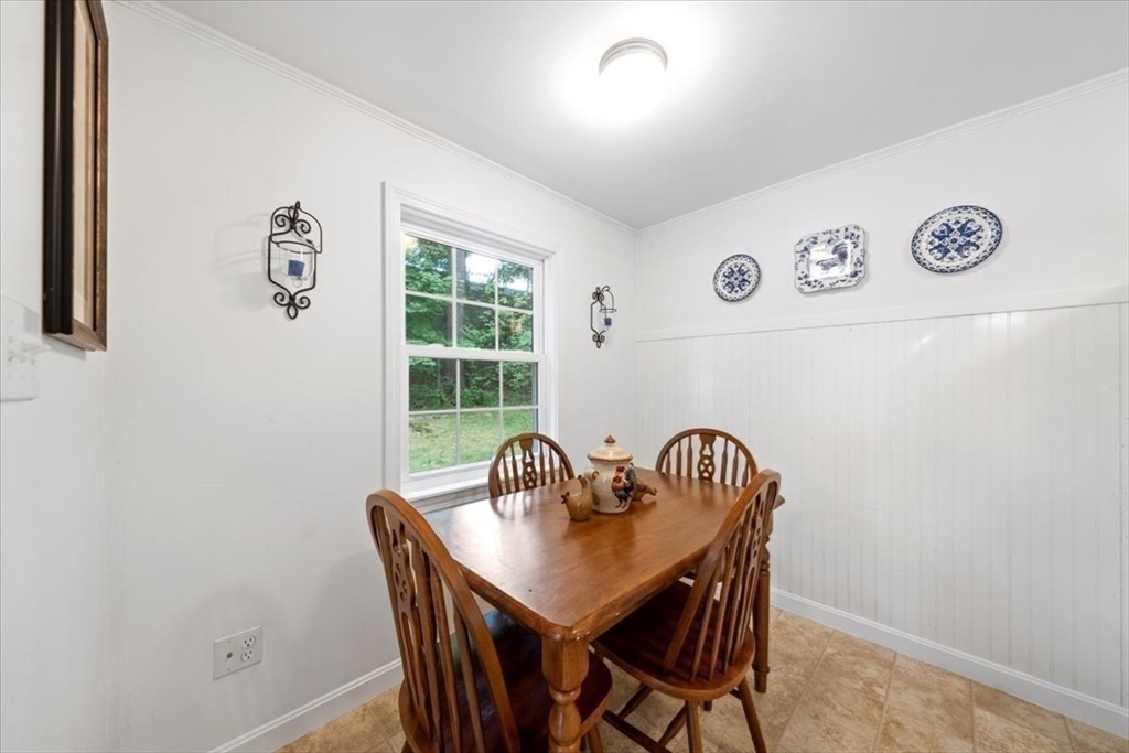 18 A Hammond Road Natick, MA 01760 - Photo 11 of 26 Gallery Image 11