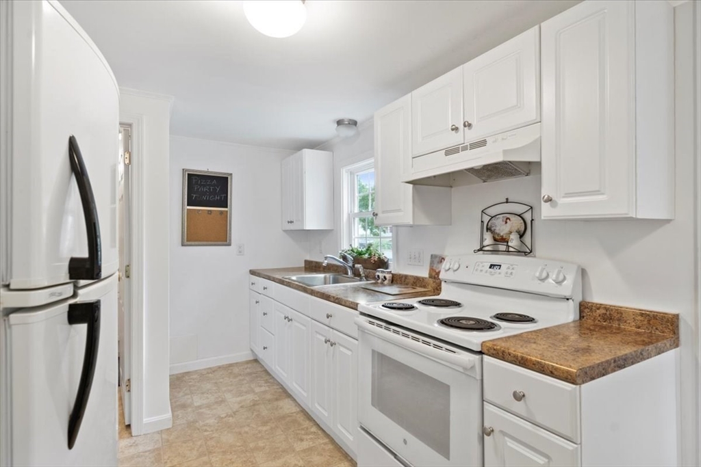 18 A Hammond Road Natick, MA 01760 - Photo 13 of 26 Gallery Image 13