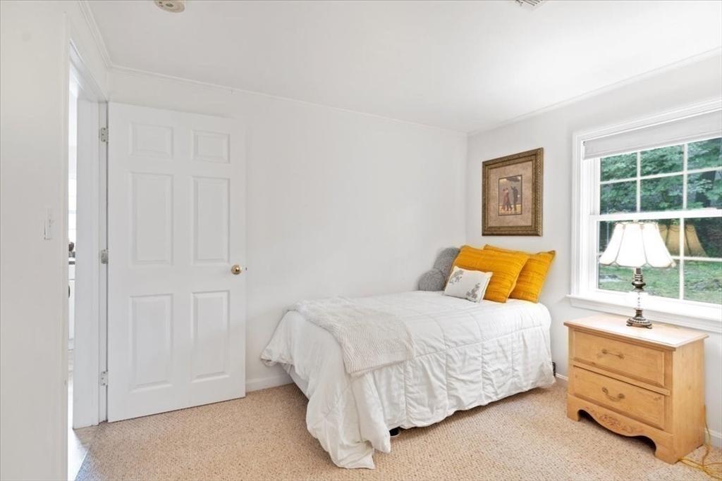 18 A Hammond Road Natick, MA 01760 - Photo 7 of 26 Gallery Image 7